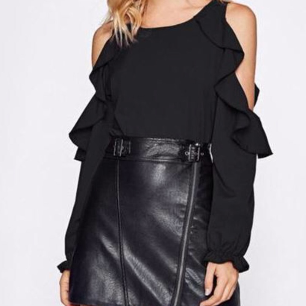 Tia Nova black ruffle cold shoulder blouse, NWOT S